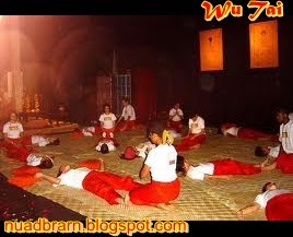 Nuad Bo Rarn Massagem Antiga praticada por monges budistas na Tailândia