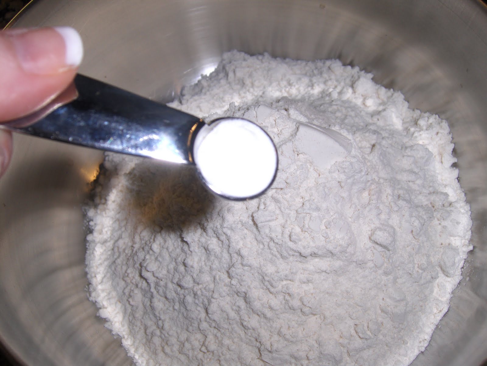 Confessions of a Dishaholic Tutorial Tuesday Buttermilk Poundcake