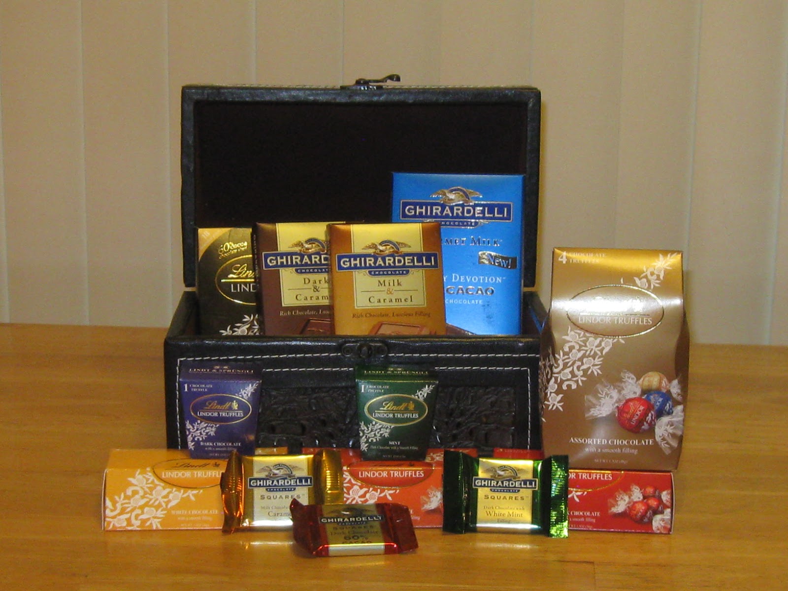 Chocolate Lindt Gift Basket Chocolate Lindt Gift Basket