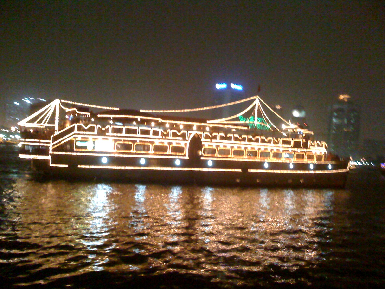 Al Dhafra Dhow Cruise Dine on the sapphire seas of the Arabian Gulf