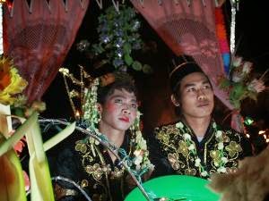 Pengantin+Sahur,+Tradisi+Unik+Saat+Ramadhan+di+Riau.jpg