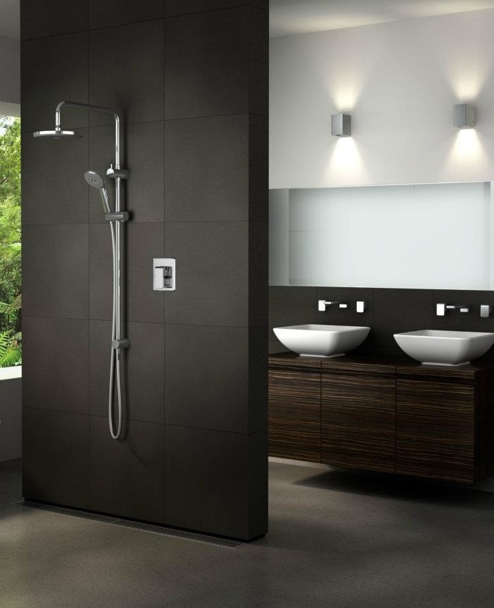 Binnenkant Douchen achter een muurtje...