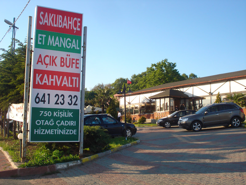Deli Kiz Pinar Mutfakta Cekmekoy Saklibahce