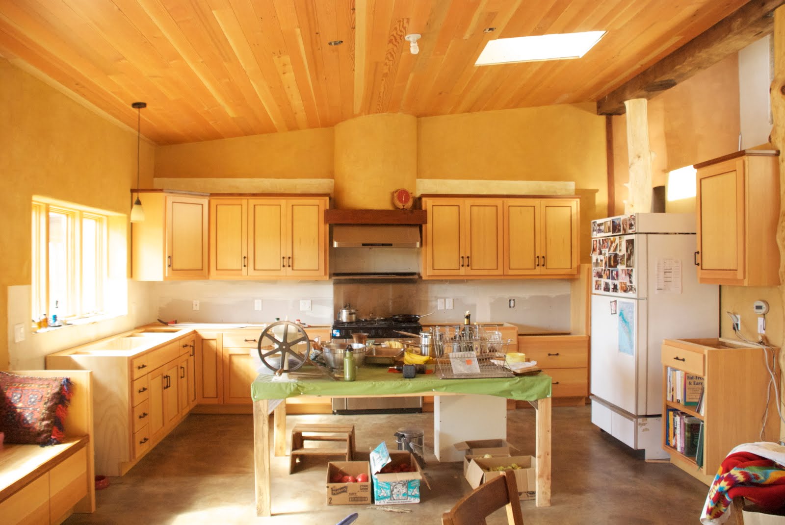 California Homesteading: Kitchen Cabinets, Oh My!