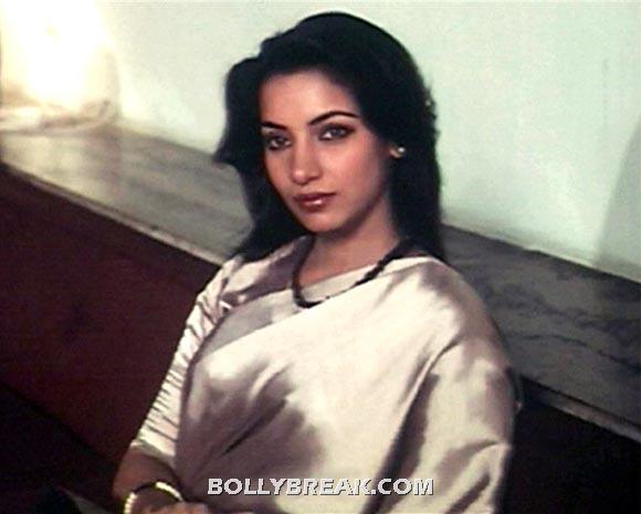 Shabana Azmi in Arth - (15) - Bollywood Actresses in Saree - Top 25 List