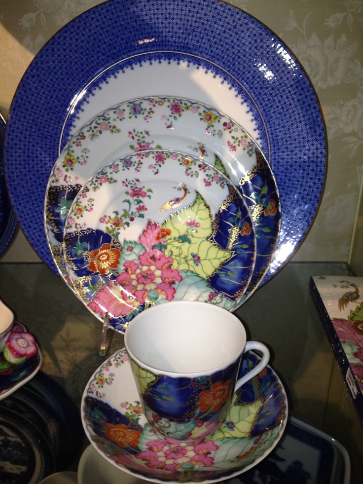 Horse Country Chic: Mottahedeh\'s Tobacco Leaf China Horse Country Chic: Mottahedeh\'s Tobacco Leaf China