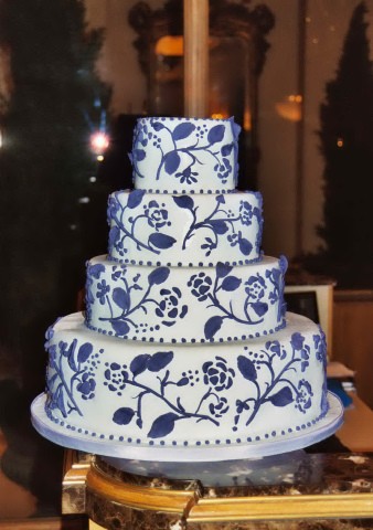 Dark Blue Wedding Cake Special Snow Angel