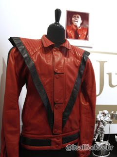 Comprador de jaqueta de Thriller vai fazer turne para caridade  Jaqueta+thriller