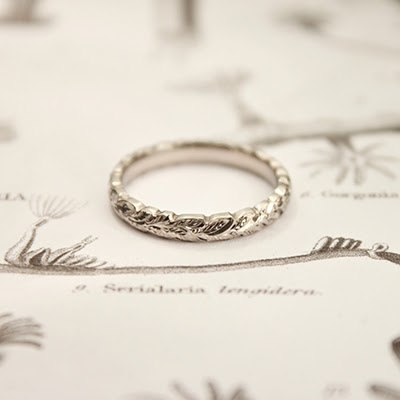 For the gent seeking a wedding band to go with his lady's vintage ring