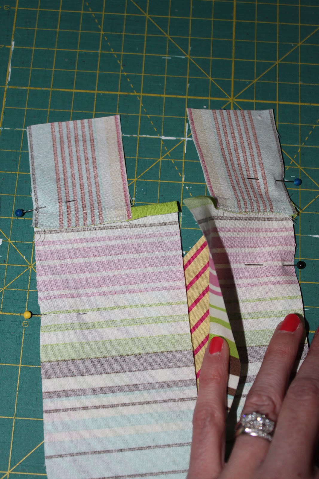sew easy being green Chevron Stripes Top Tutorial!!