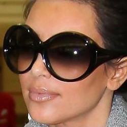 the amazing Kim kardashian glasses
