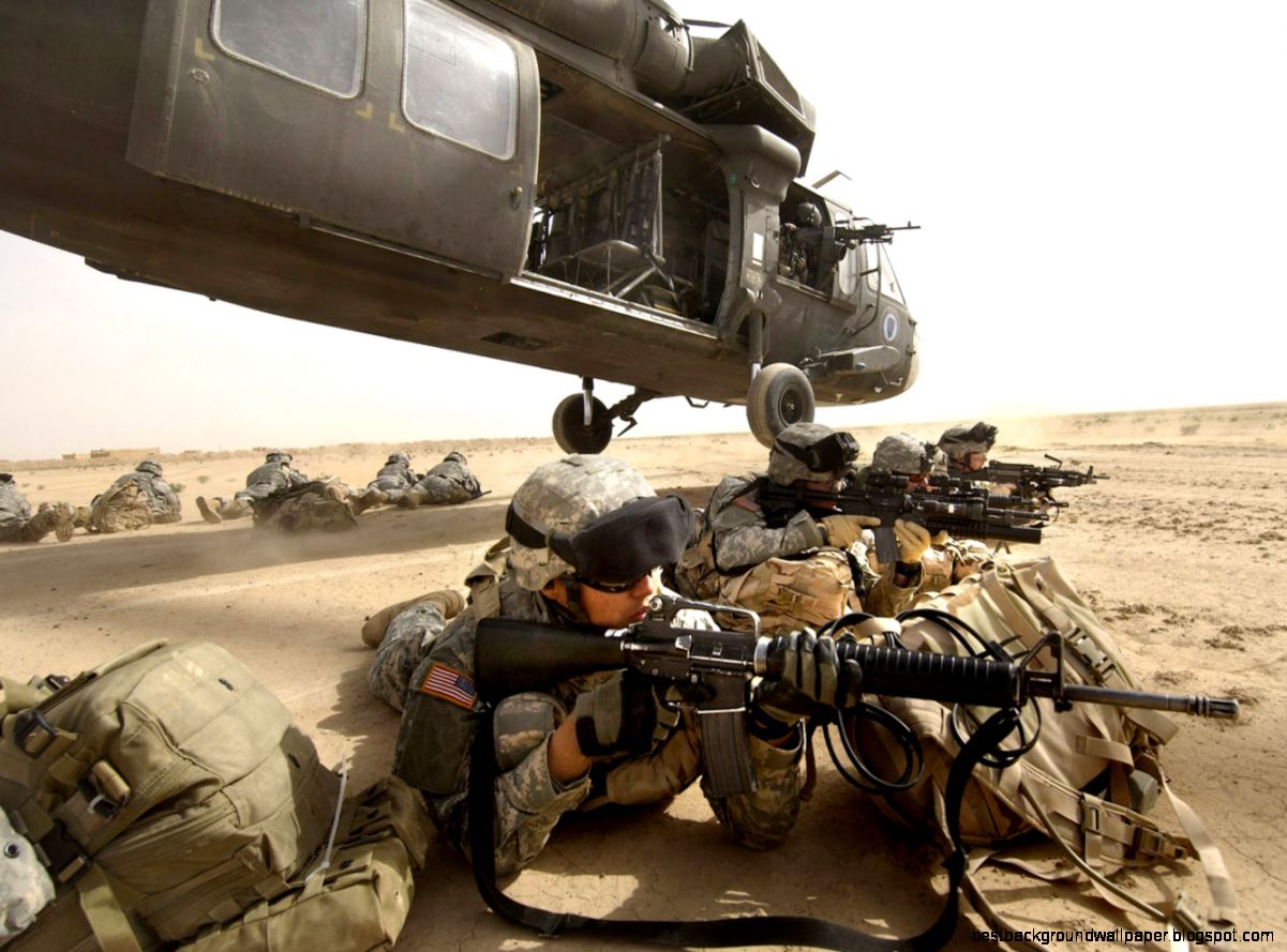 File1st Armored Division dismount a UH 60 Blackhawk File1st Armored Division dismount a UH 60 Blackhawk