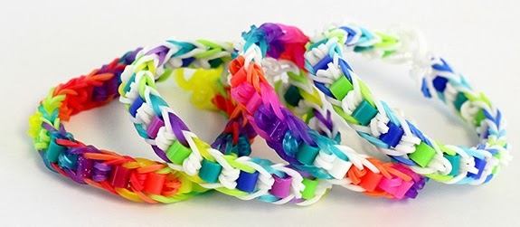 http://dabblesandbabbles.com/easy-rainbow-loom-bracelet-perler-beads/