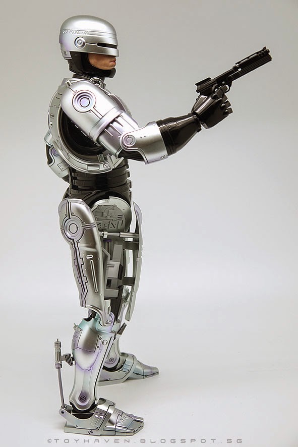 toyhaven Hot Toys MMS202D04 1/6th scale diecast RoboCop 12inch (30