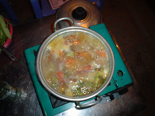 Hot pot o estafodo asiático. Vietnam