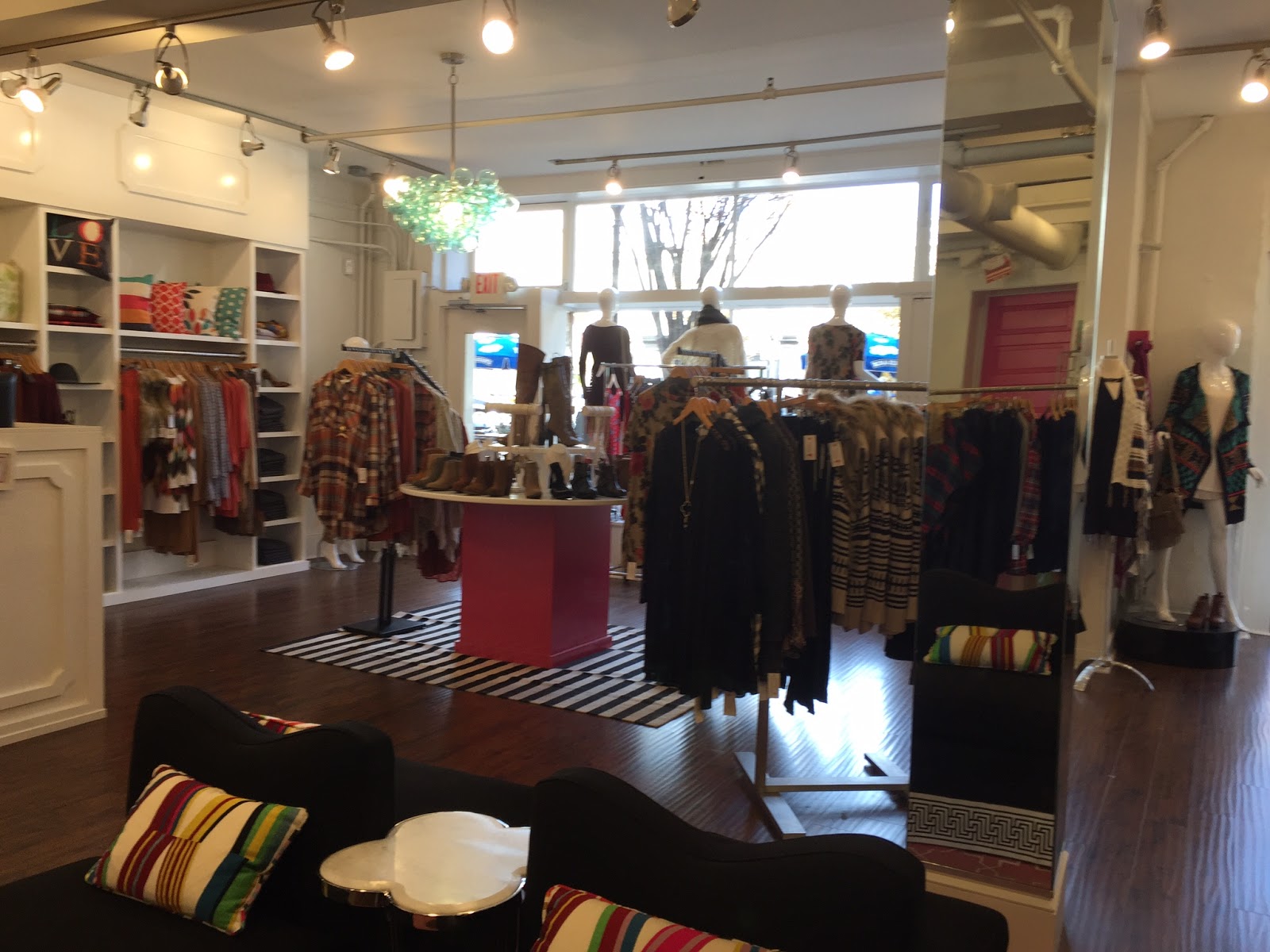 boutiques similar to red dress boutique