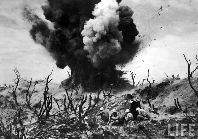 Черно-белая фотография: Вторая мировая война на страницах журнала LIFE