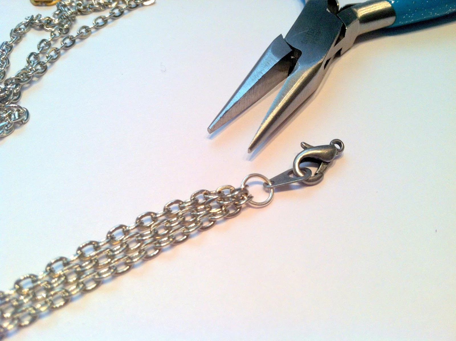 five sixteenths blog Make it Monday // DIY 3 Simple Chain Bracelets