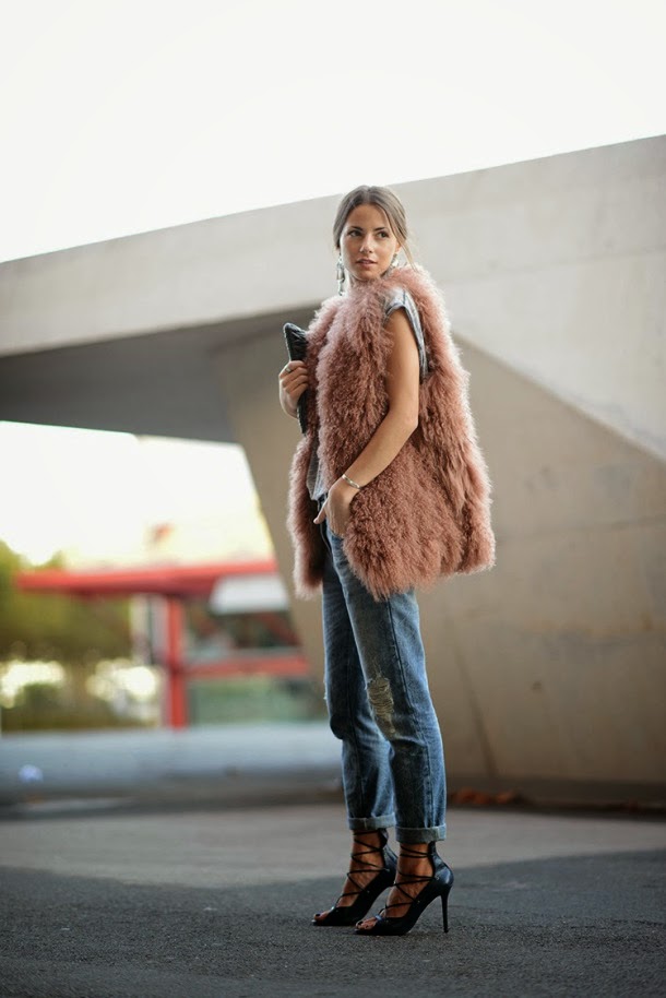 How to Chic HOW TO WEAR A FUR VEST ? 12 OUTFITS IDEAS