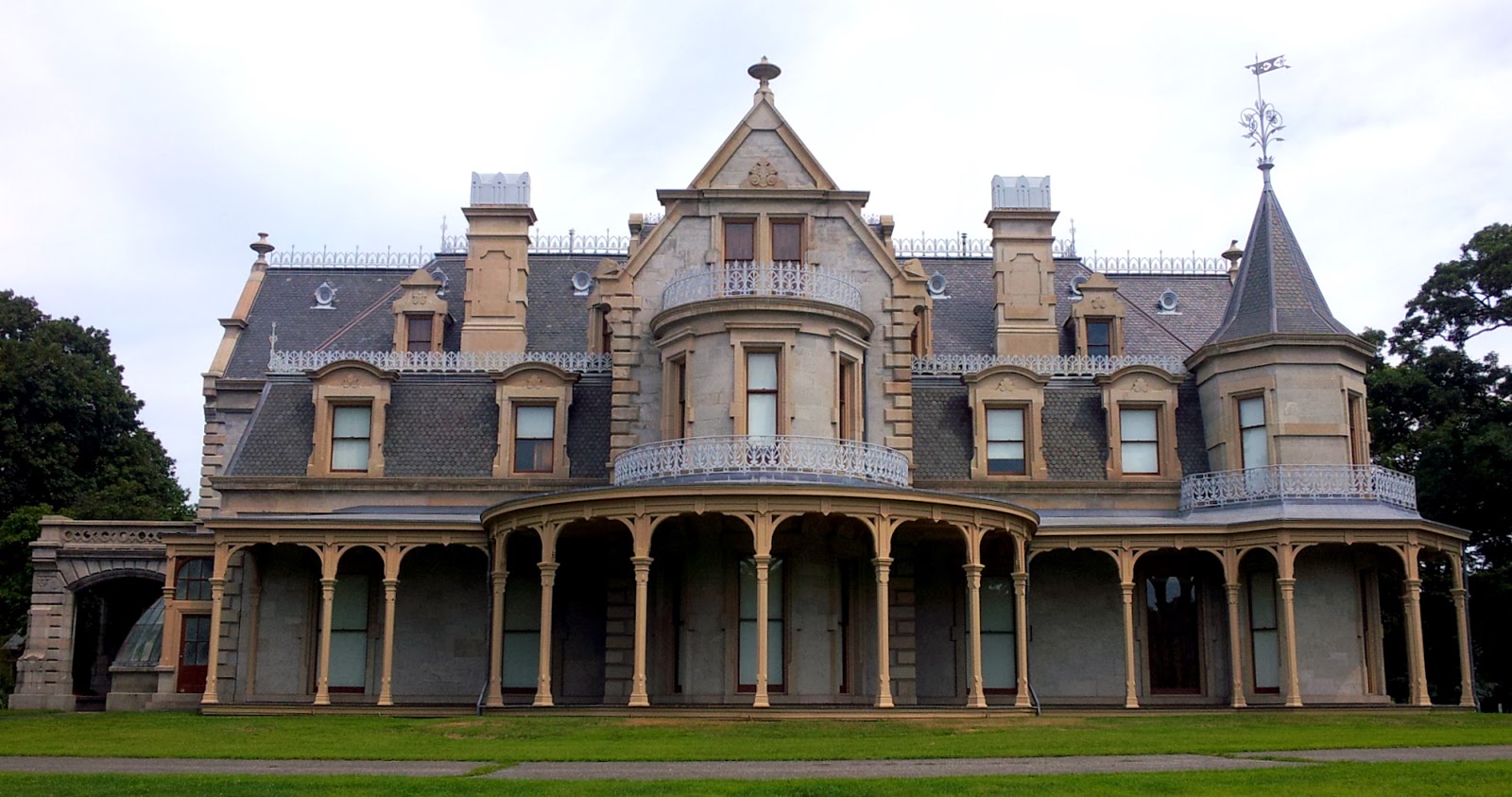 Bo Pilgrim Mansion