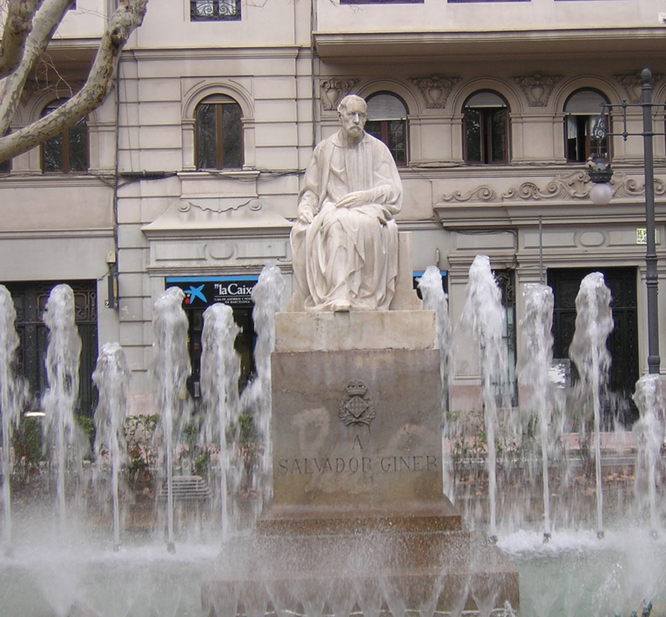 Globexs Valencia Will Someone Erect a Statue of You?