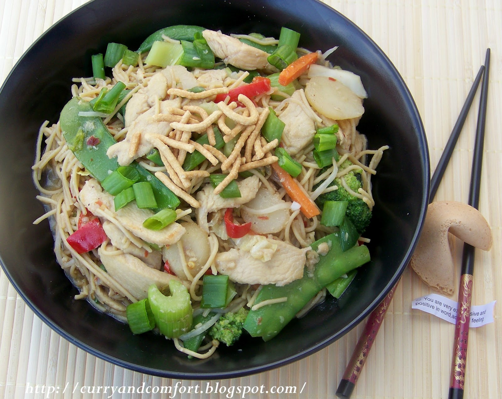 Kitchen Simmer Chicken Chow Mein Noodles