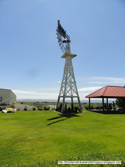 Food Wine Travel And Dining Out Washington Wine Country Yakima Valley Rattlesnake Hills Wine Trail Day One