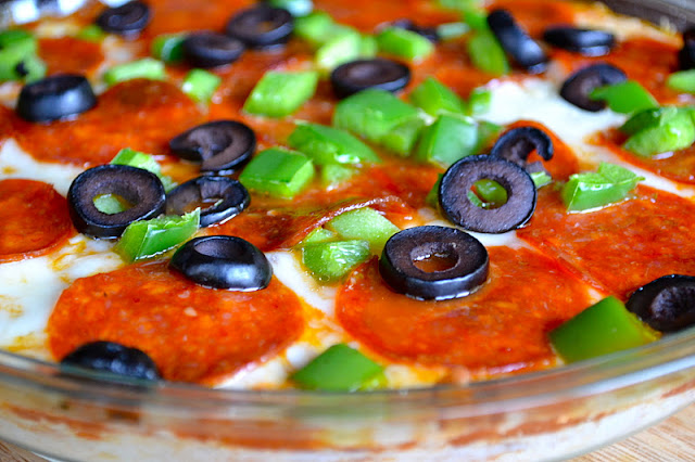 Pizza Dip | www.motherthyme.com
