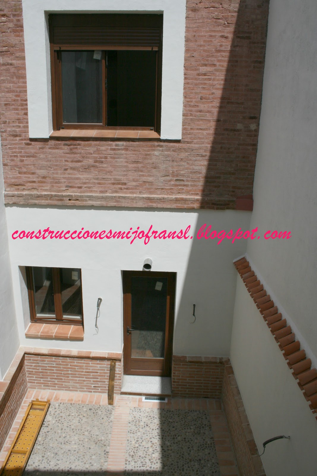 CONSTRUCCIONES MIJOFRAN S.L.: noviembre 2011