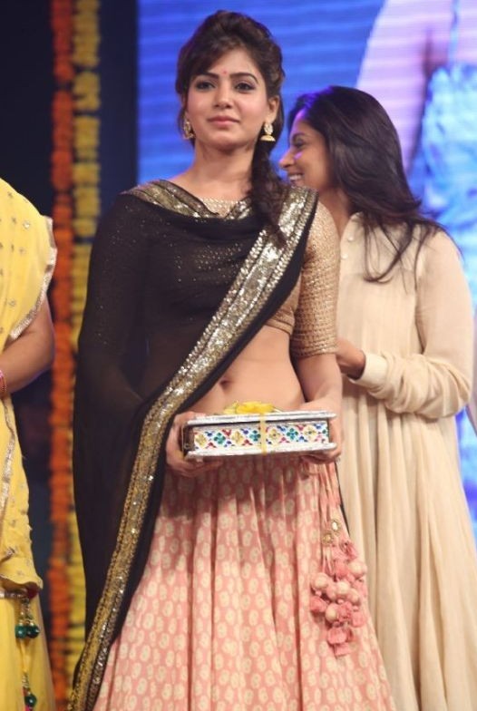 Samantha Hot Navel Photos At Attarintiki Daredi Audio Launch Spicy Ammayi Mobile And producer bvsn prasad had made good seating. spicy ammayi blogger