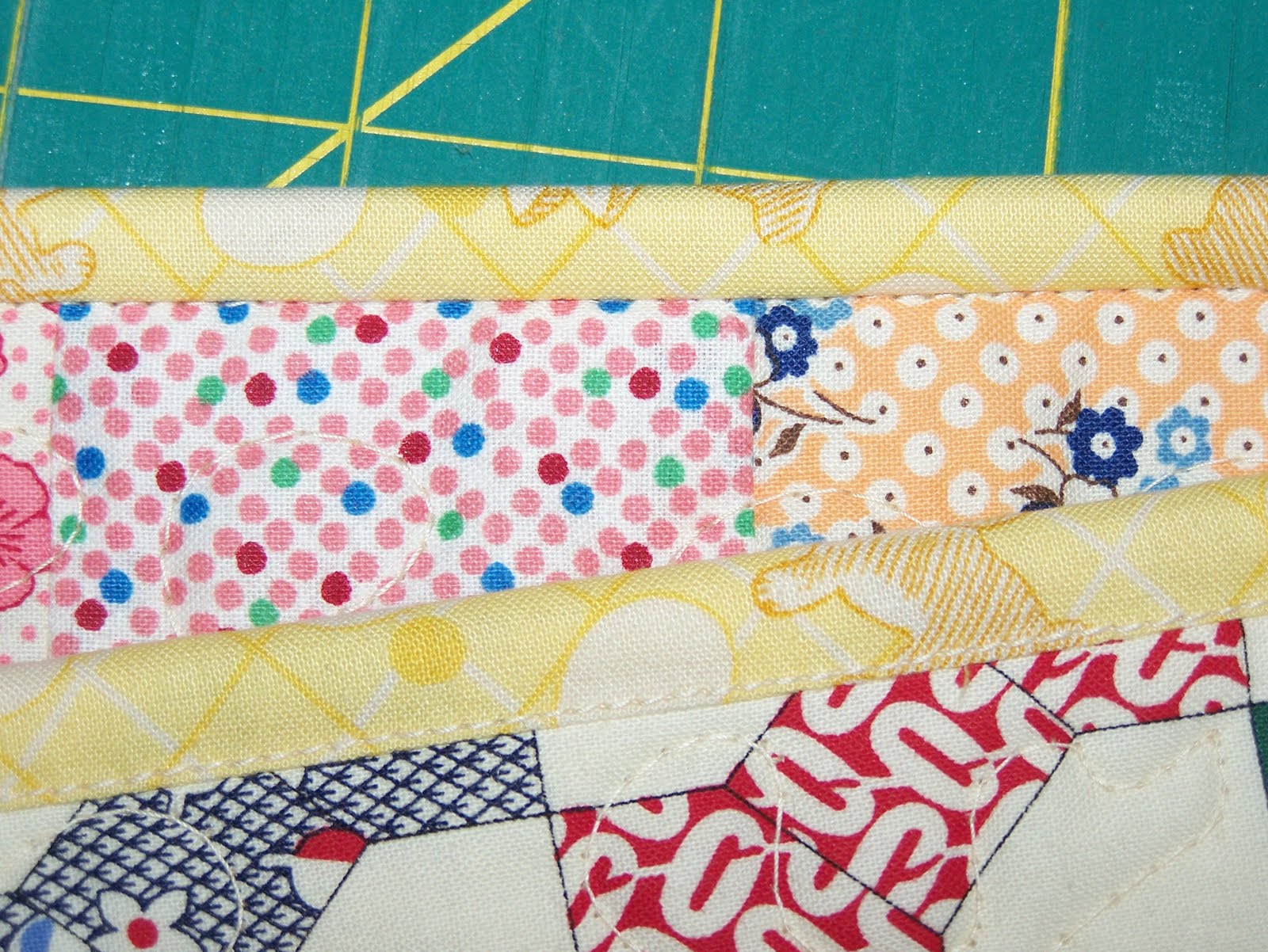 Busy Hands Quilts Tutorial Machine Sewn Double Fold Binding