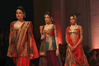 Huma Qureshi walks for Ashima Leena at Aamby Valley India Bridal Fashion Week 2013