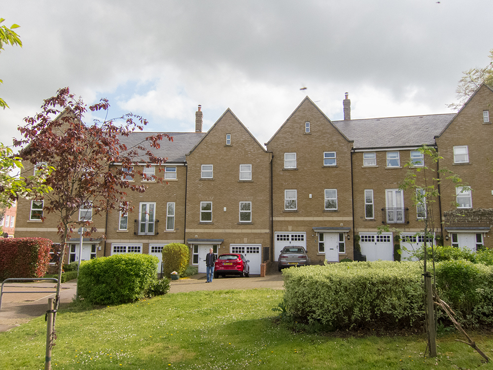 Les Flâneurs April 23 Exploring St. Albans, new, old and the very old