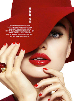 red glossy lipstick, red french manicure, red hat, cosmopolitan, milou sluis