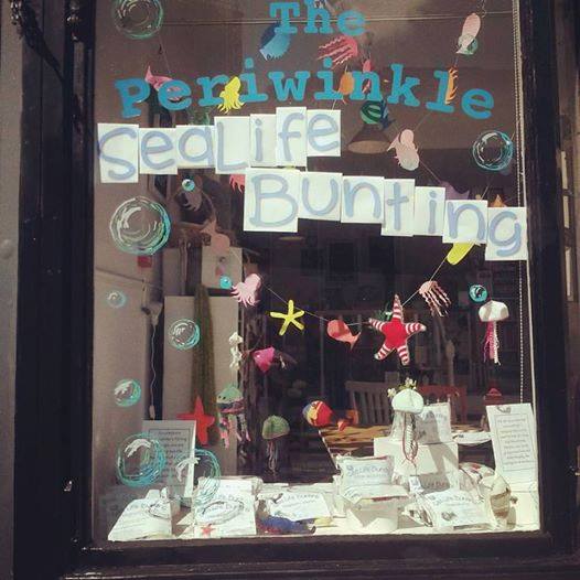 Crochet jellyfish FREE PATTERN Hooked by Robin