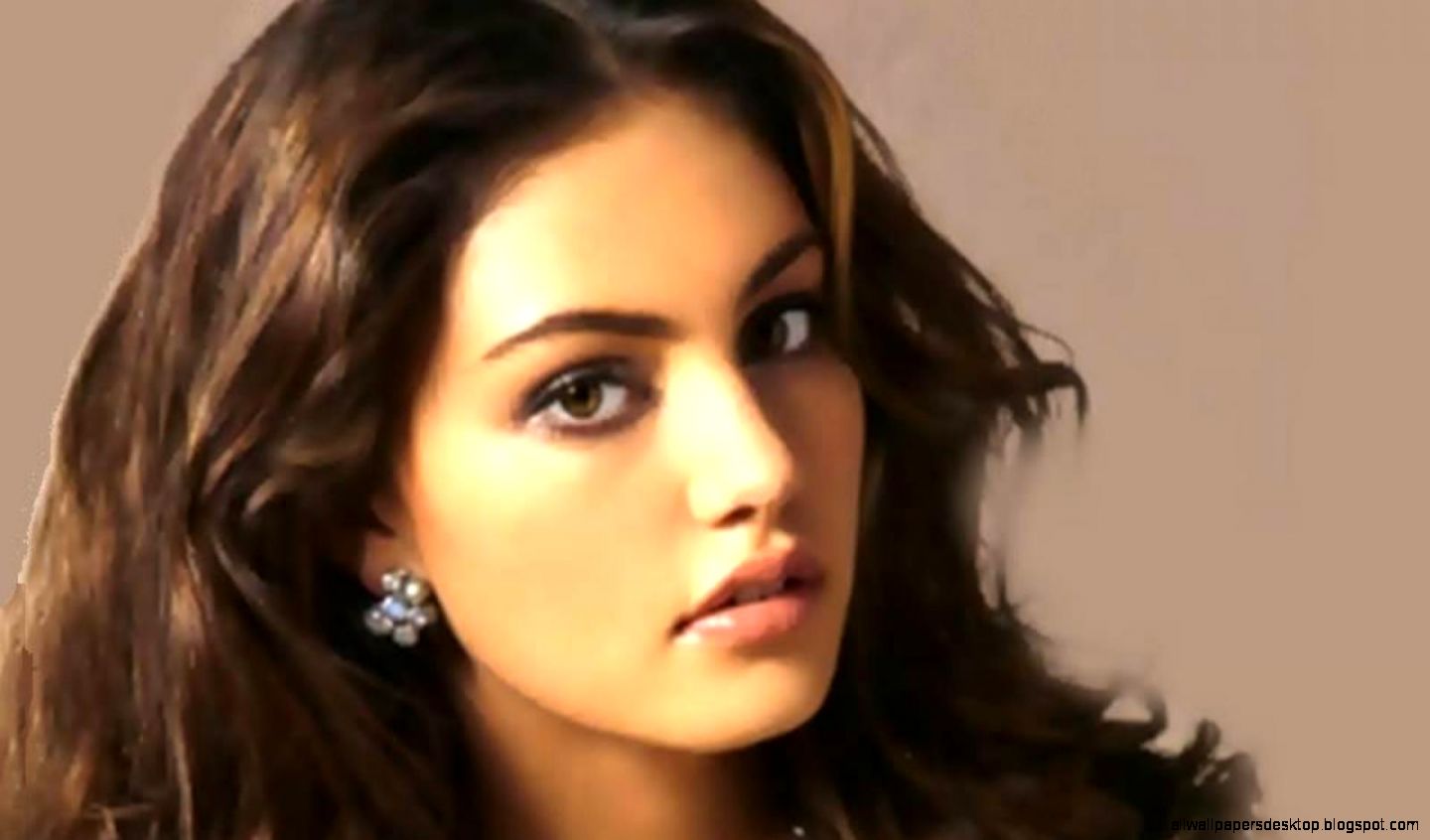 Beautiful Phoebe Tonkin Australian Actress Hd Wallpaper All