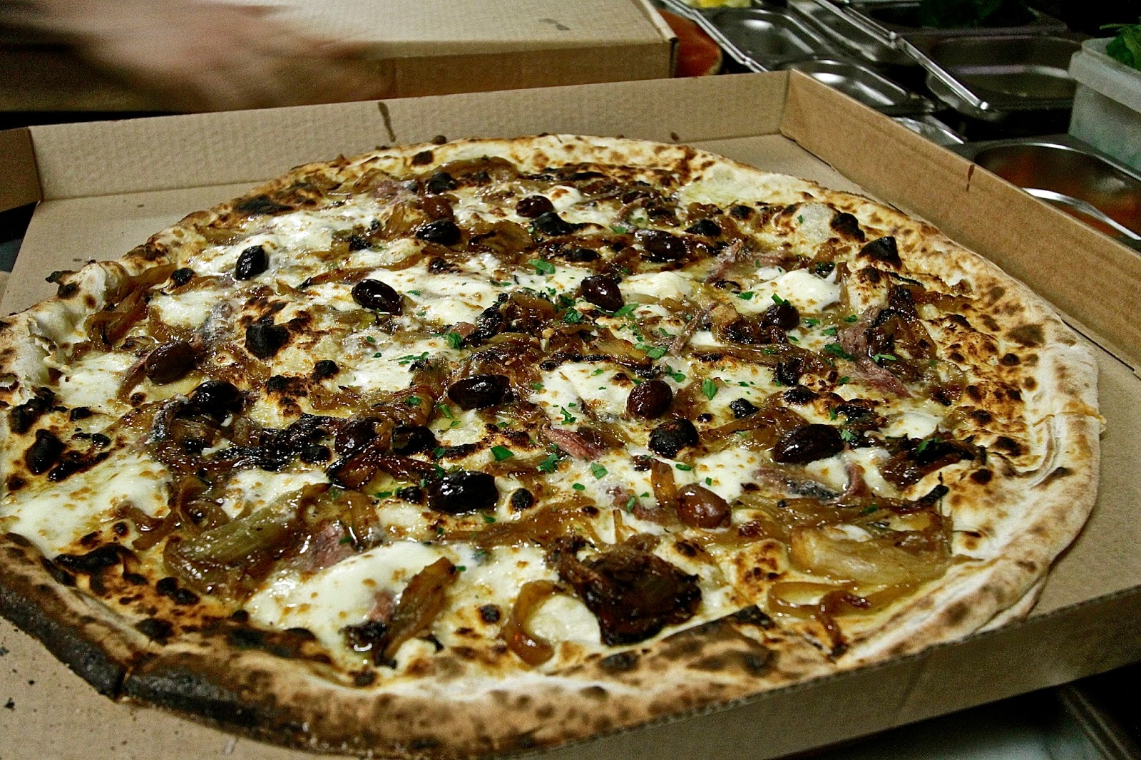 The London Foodie Huge Inch Pizza And Bold Flavours At Homeslice Pizza