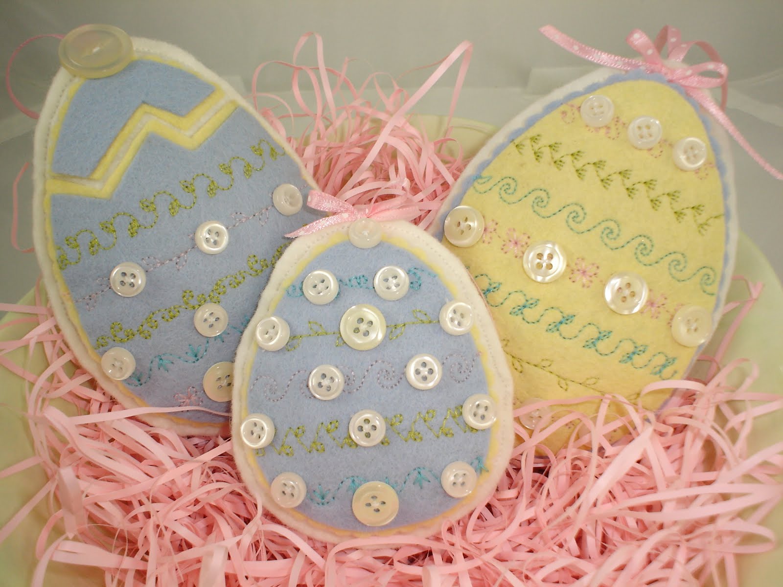 It's Sew Lorine & she's Sew Crafty! Easter Eggs Two Ways