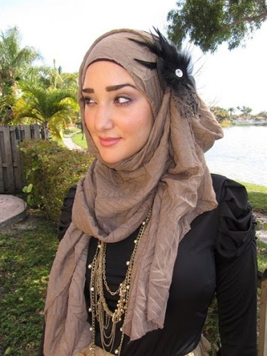 Trend Baju Muslim Hijab Gaul dan Modern Terbaru 2017/2018 Trend Baju Muslim Hijab Gaul dan Modern Terbaru 2017/2018