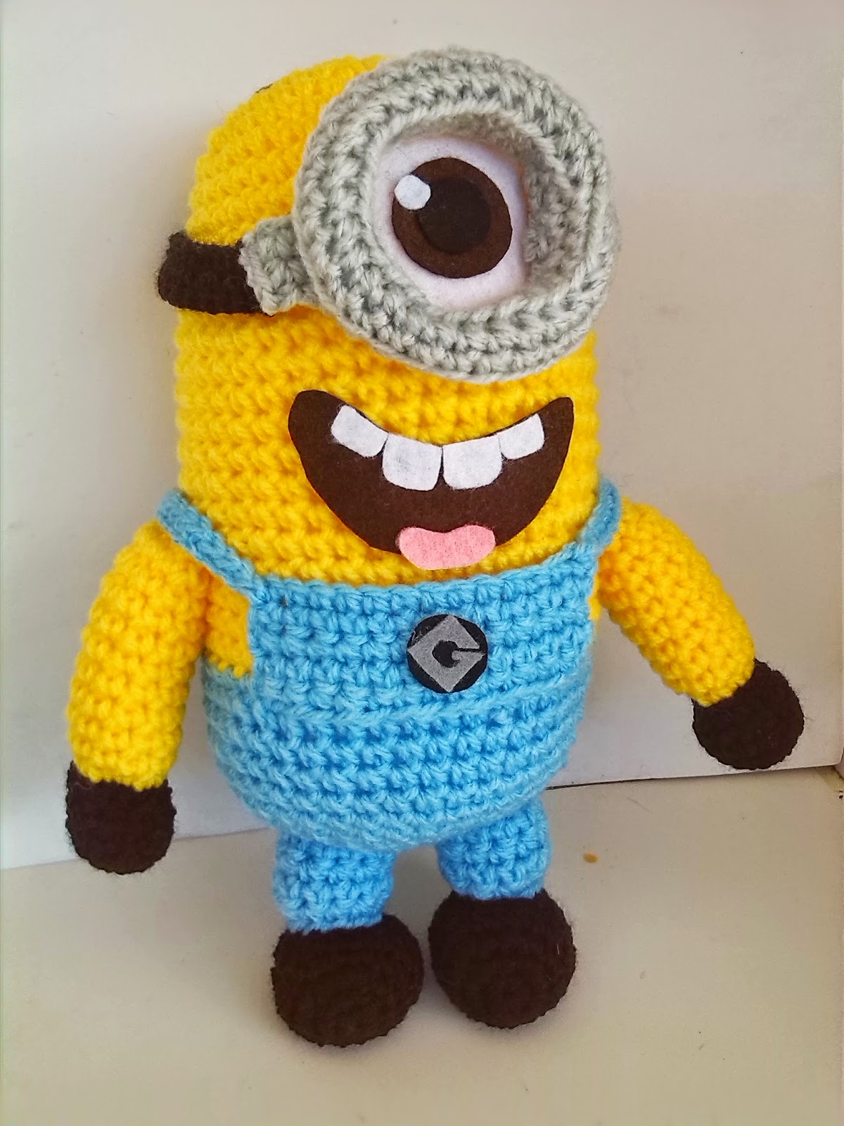 Evlynpartage: Tuto amigurumi minion kevin
