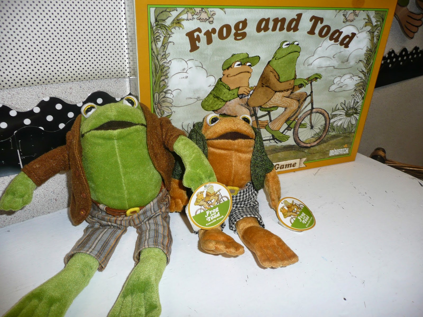crocodile creek frog and toad plush