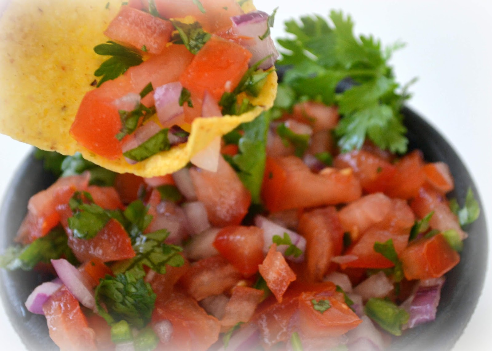 Copycat Chipotle Pico de Gallo Salsa Recipe
