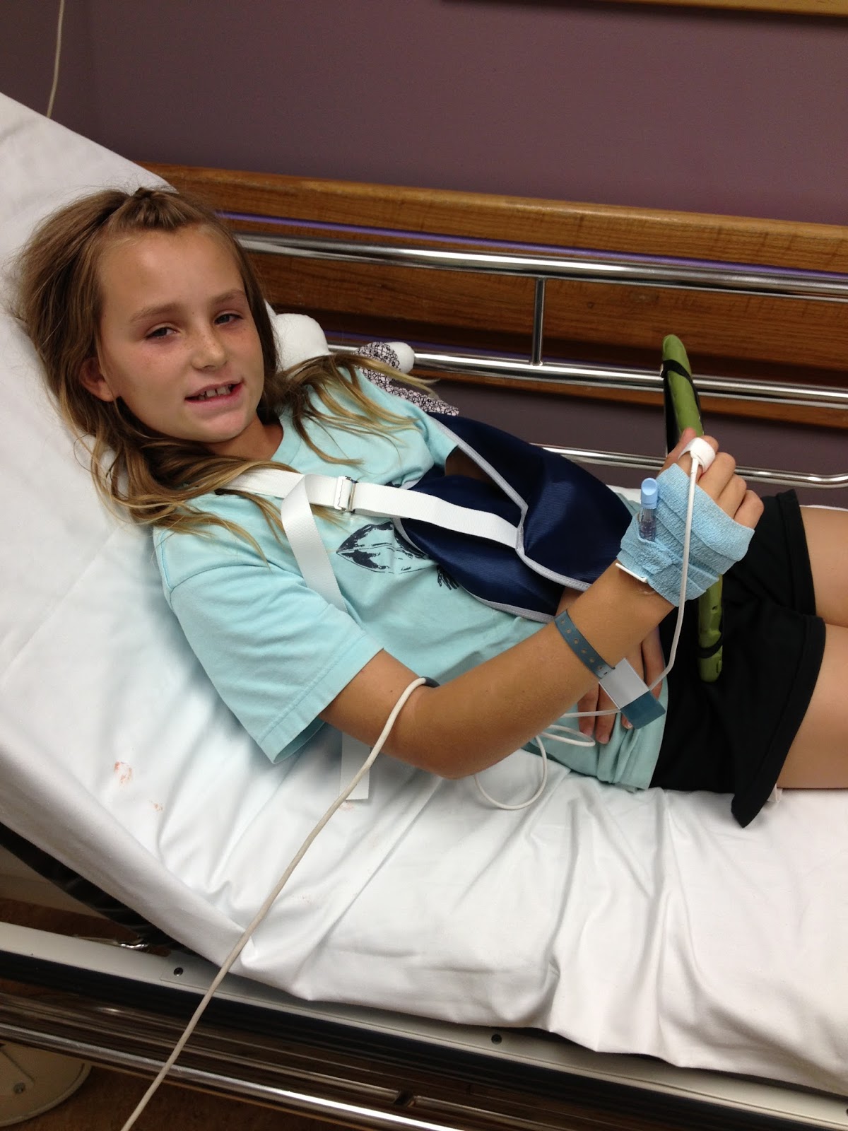 MOORE FAMILY BLOG Kesiah's Broken Arm