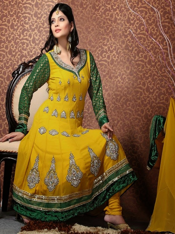 Stylish Pakstani Mehndi Dresses Arrivals for Brides 2014-2015 Wallpapers Free Download