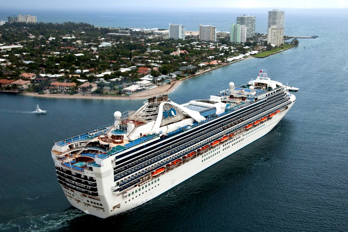 Grand Princess Cruise Ship 4