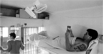 Cameron Todd Willingham lying in his cell in 1994.