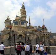 FairytalesThe Sleeping Beauty Castle at Disneyland, Hong Kong (sleeping beauty castle at disneyland hong kong)