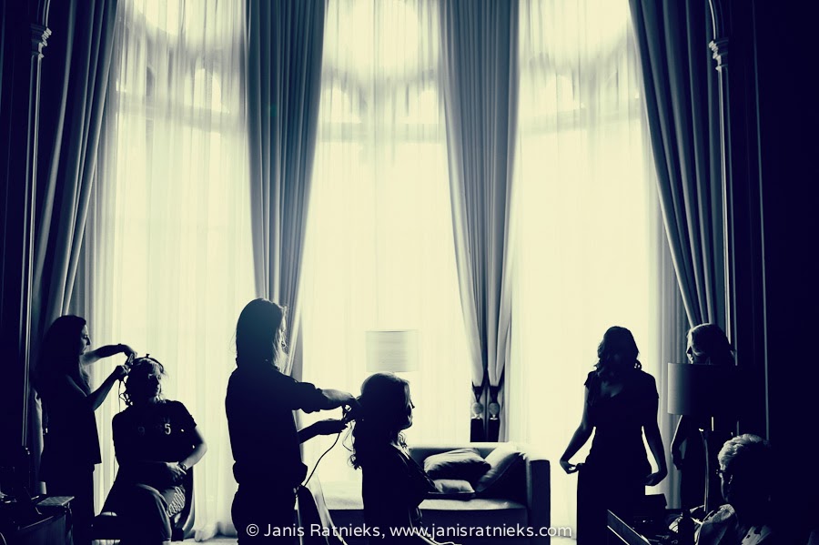 London Wedding Photographer I Janis Ratnieks Wedding In 30 St Mary Axe London The Gherkin Wedding Photography