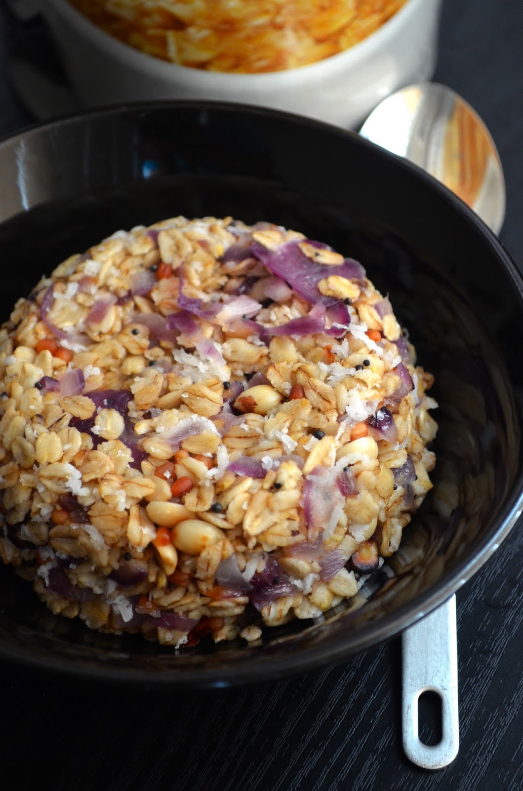 Dishing With Divya Oats Upma / Oats Upma Recipe