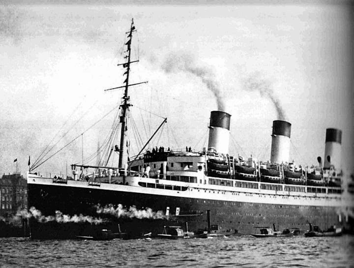 Niemiecki statek " Cap Arcona" zatopiony 3 maja 1945 roku  pod koniec wojny..